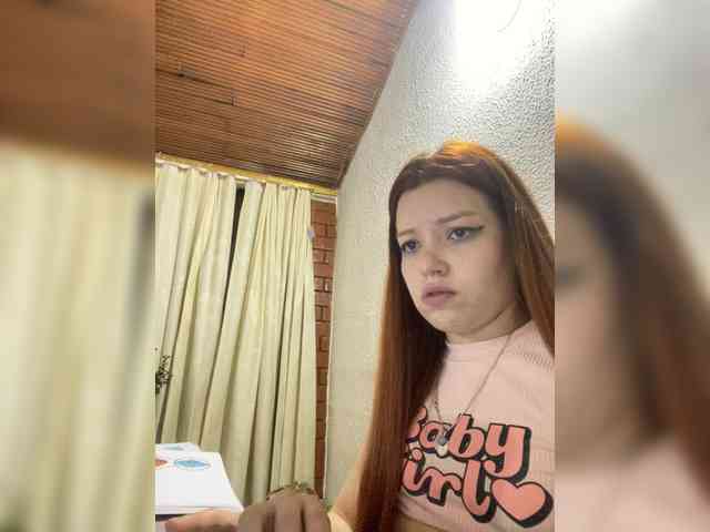 Pamela-Velvet webcam