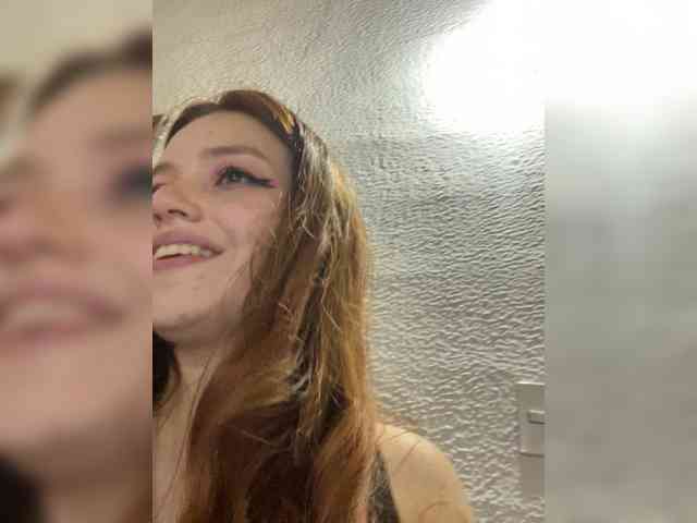 Pamela-Velvet webcam