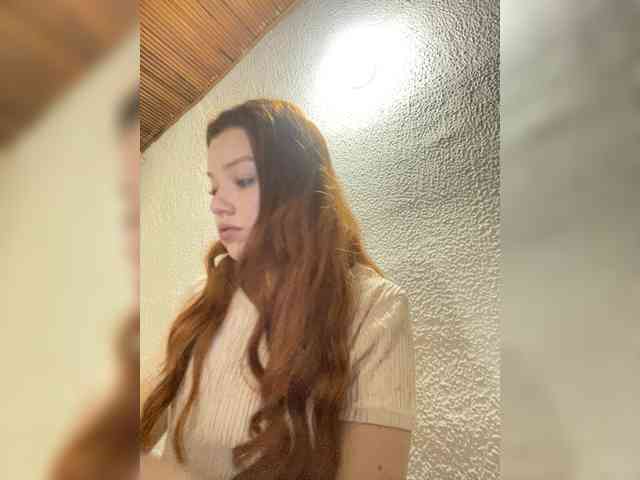 Pamela-Velvet webcam