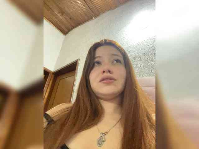 Pamela-Velvet Pamela-Velvet