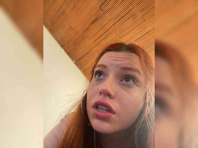 Pamela-Velvet webcam