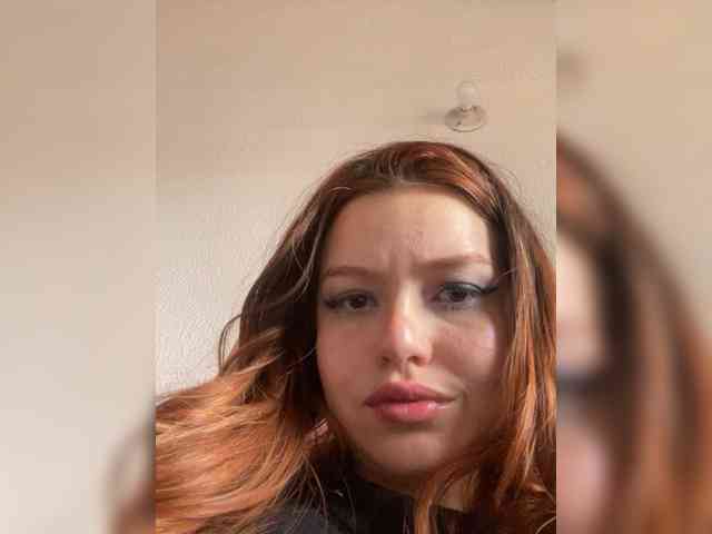 Pamela-Velvet webcam