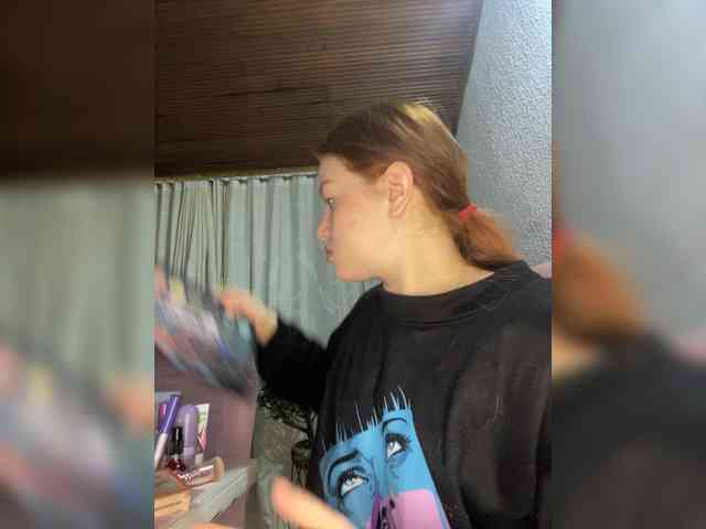 Pamela-Velvet webcam