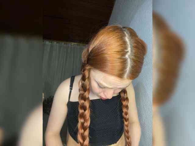 Pamela-Velvet webcam