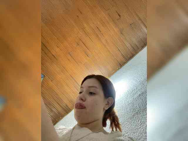 Pamela-Velvet webcam