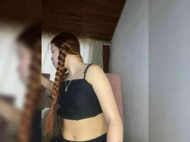 Pamela-Velvet webcam