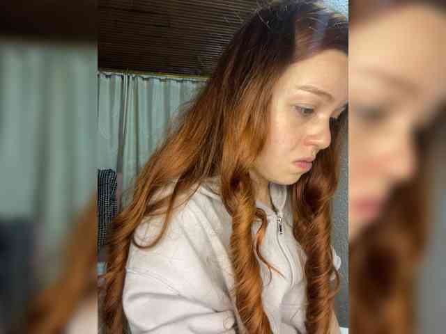 Pamela-Velvet webcam