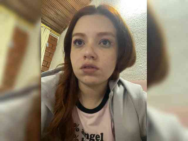 Pamela-Velvet webcam