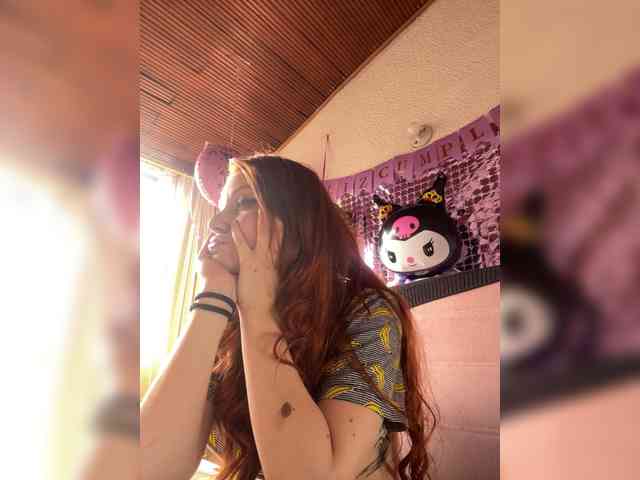 Pamela-Velvet webcam