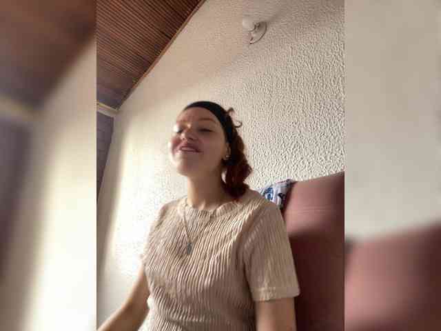 Pamela-Velvet webcam