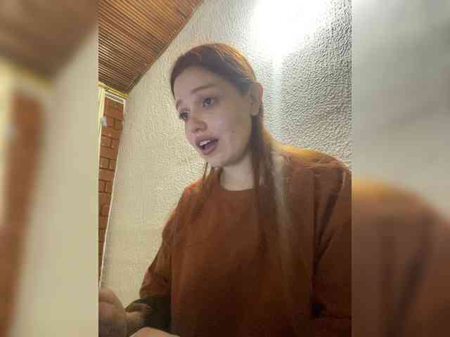 Pamela-Velvet webcam