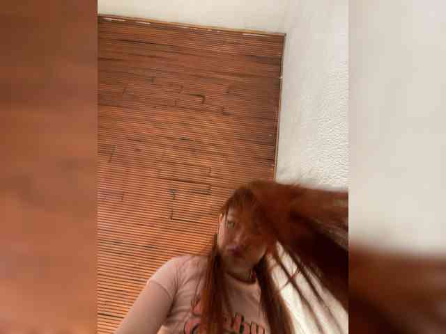 Pamela-Velvet webcam