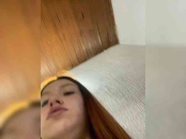 Pamela-Velvet webcam