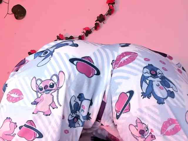 Pamela-Velvet Pamela-Velvet