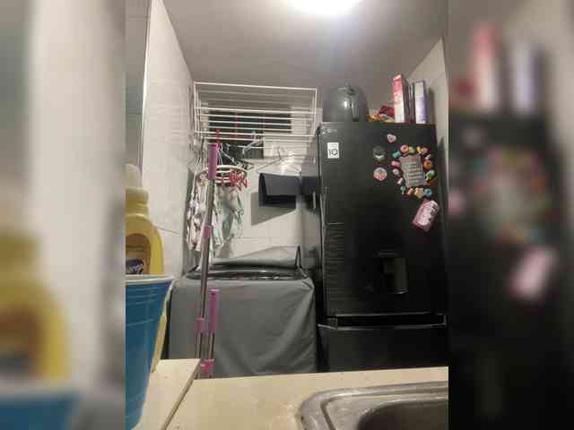 Pamela-Velvet Pamela-Velvet