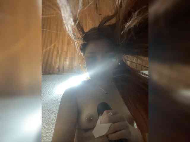 Pamela-Velvet webcam