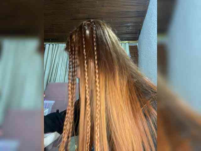 Pamela-Velvet webcam