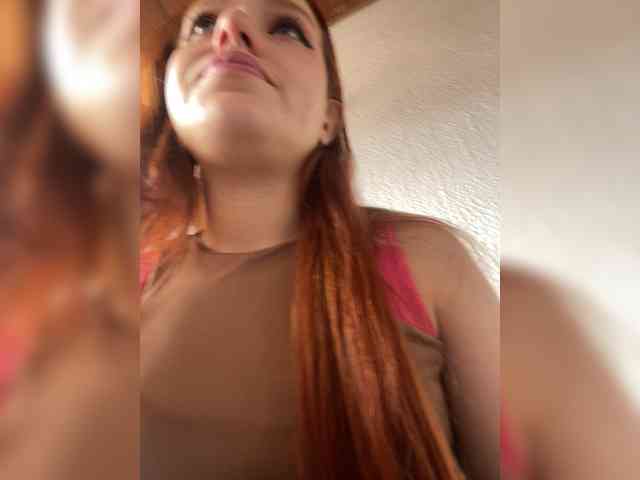 Pamela-Velvet webcam