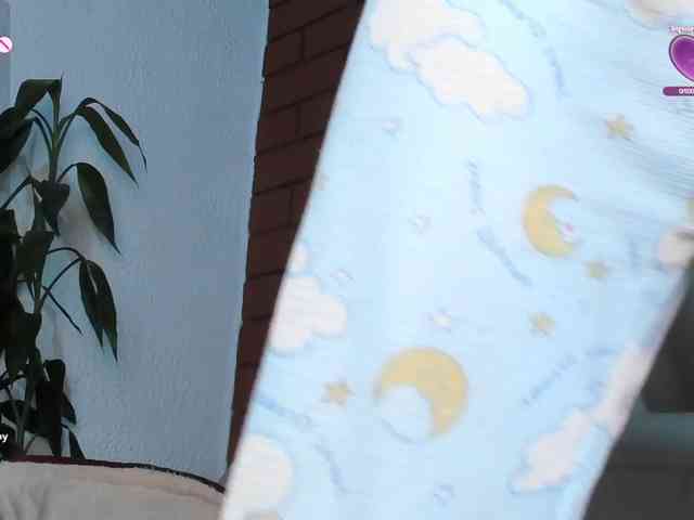 Pamela-Velvet webcam