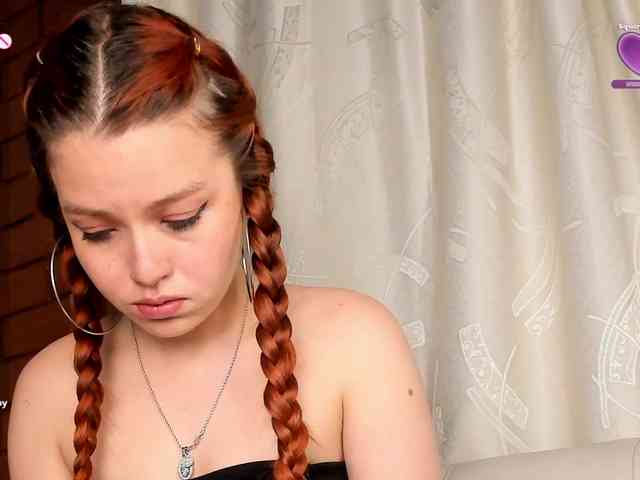 Pamela-Velvet webcam