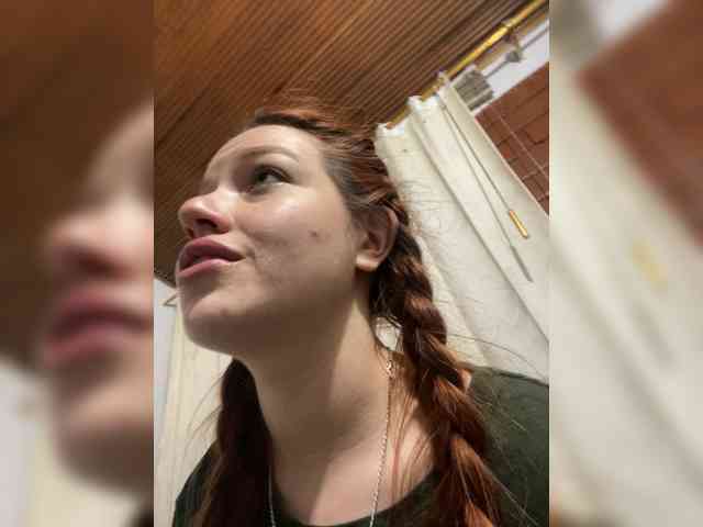 Pamela-Velvet webcam