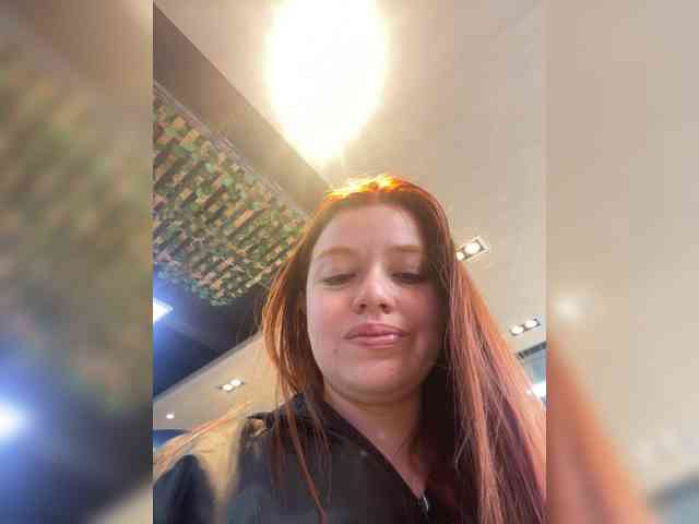 Pamela-Velvet Pamela-Velvet