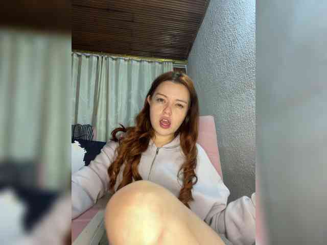 Pamela-Velvet webcam