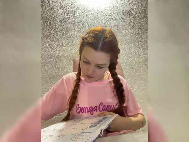 Pamela-Velvet webcam