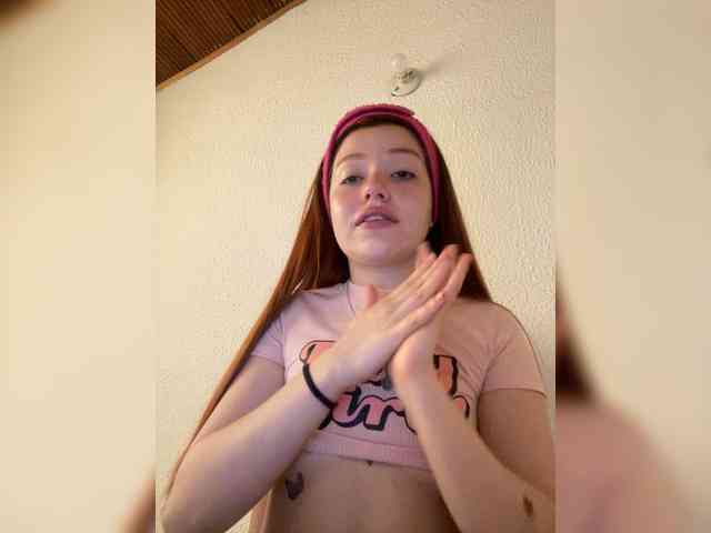 Pamela-Velvet webcam