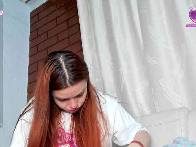 Pamela-Velvet webcam