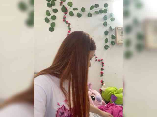 Pamela-Velvet webcam