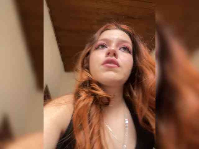 Pamela-Velvet Pamela-Velvet