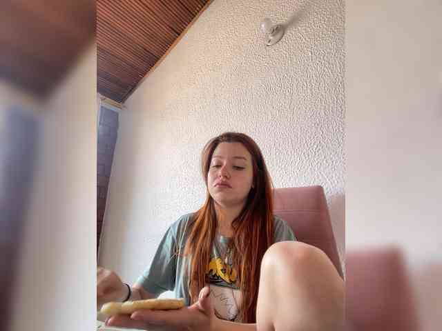 Pamela-Velvet webcam