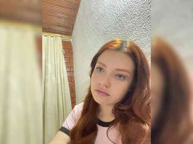 Pamela-Velvet webcam