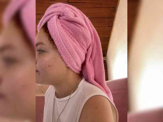 Pamela-Velvet webcam