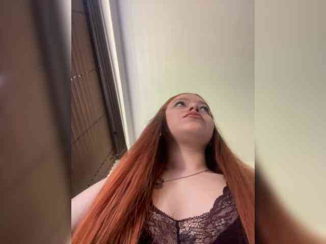 Pamela-Velvet webcam