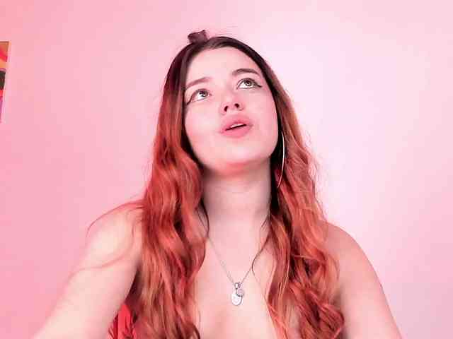 Pamela-Velvet webcam
