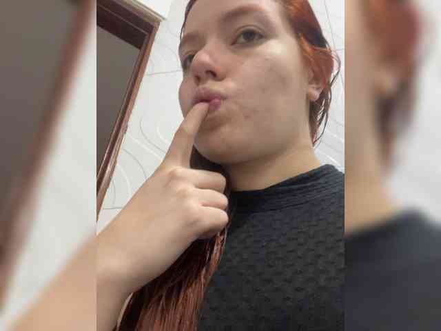 Pamela-Velvet Pamela-Velvet