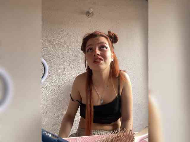 Pamela-Velvet webcam