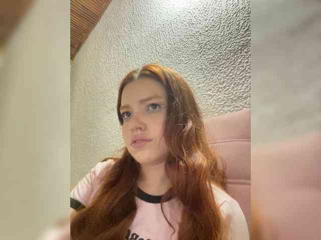 Pamela-Velvet webcam