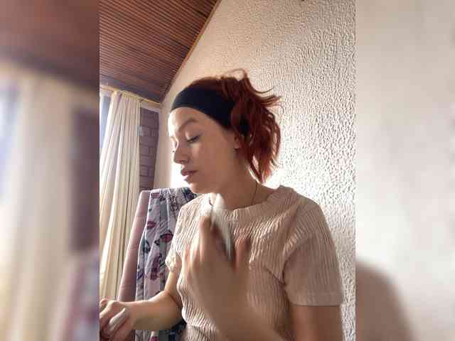 Pamela-Velvet webcam