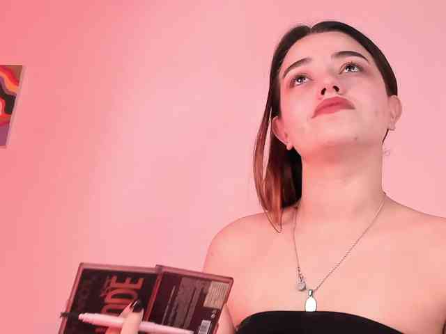 Pamela-Velvet webcam