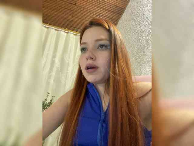 Pamela-Velvet webcam