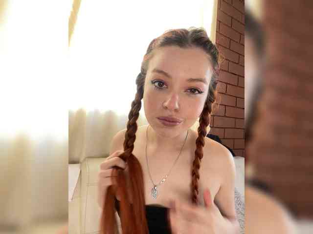 Pamela-Velvet webcam