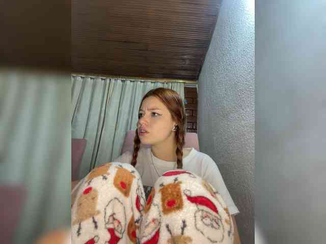 Pamela-Velvet Pamela-Velvet