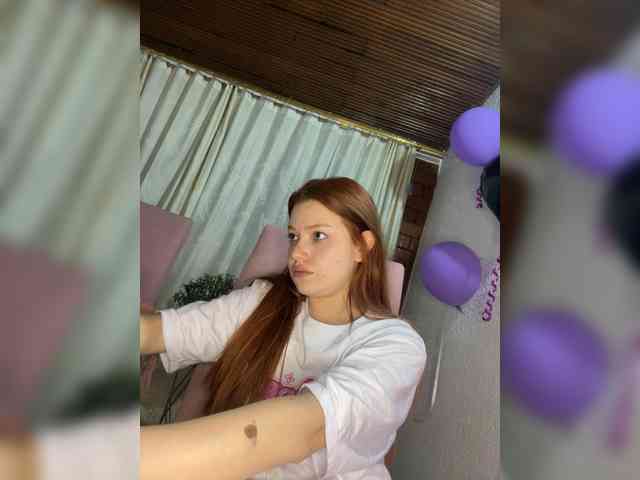 Pamela-Velvet webcam