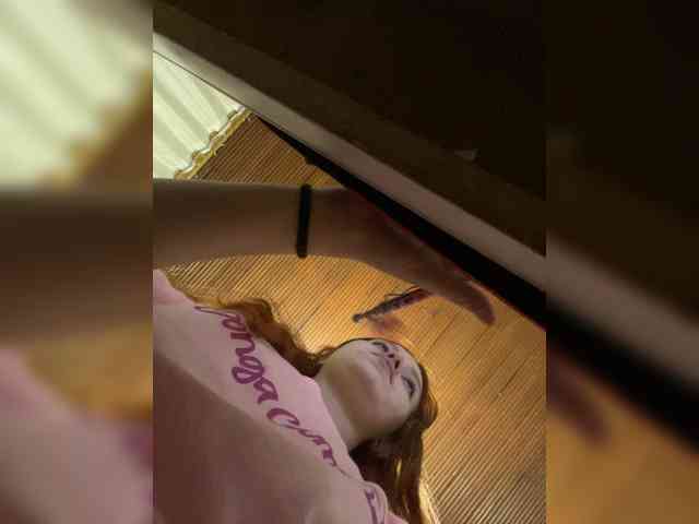 Pamela-Velvet webcam