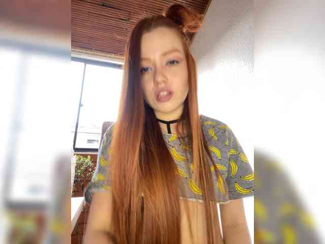 Pamela-Velvet webcam