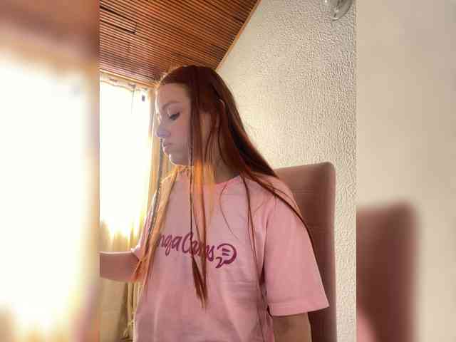 Pamela-Velvet webcam