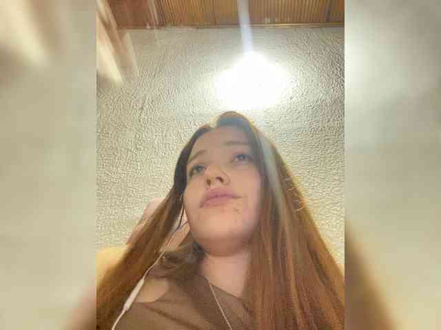 Pamela-Velvet Pamela-Velvet